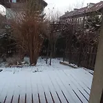 Garsoniera Z Ogrodkiem